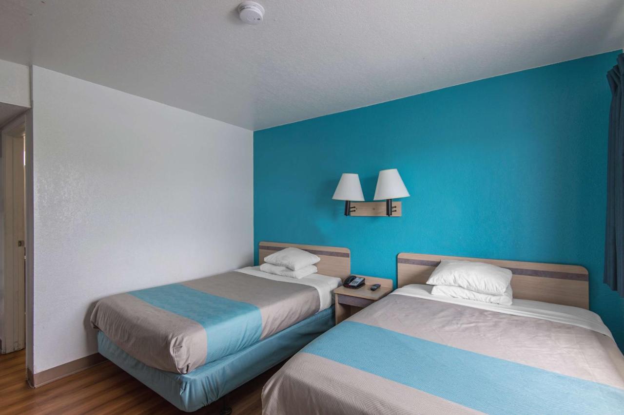 Sky Vu Motel — photo 23