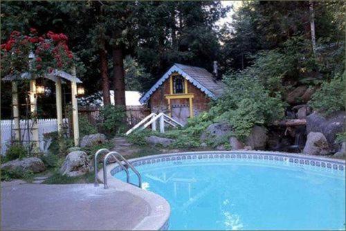 Narrow Gauge Inn — photo 11