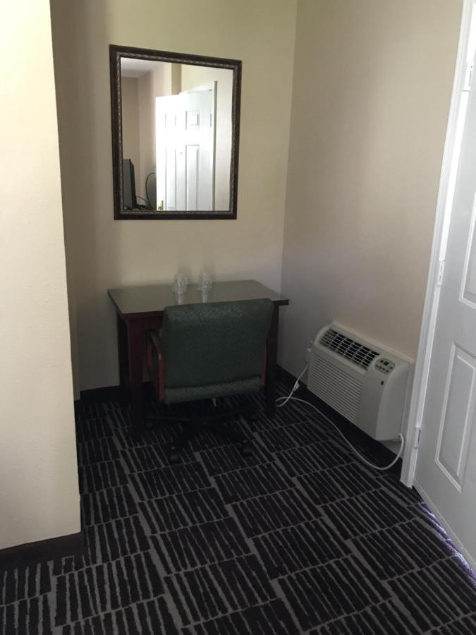 Economy Inn — photo 15