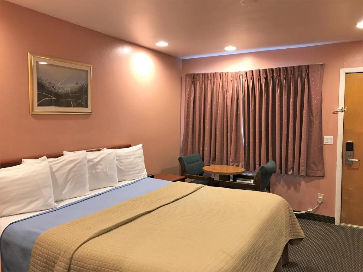 Bestway Inn — photo 24