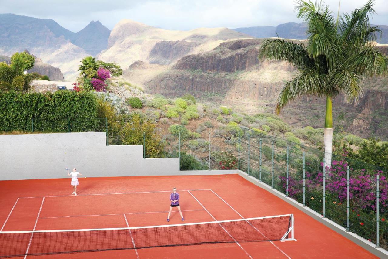 Tennis court: Casa Leon