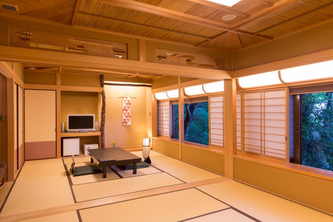 清流庵秋月溫泉料亭旅館 日本朝倉 Booking Com