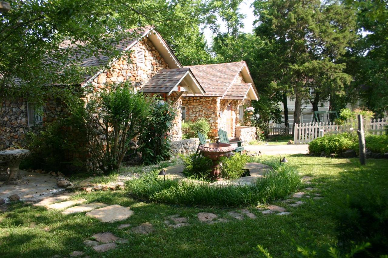 Guest House Bed and Breakfast Cottages — photo 15