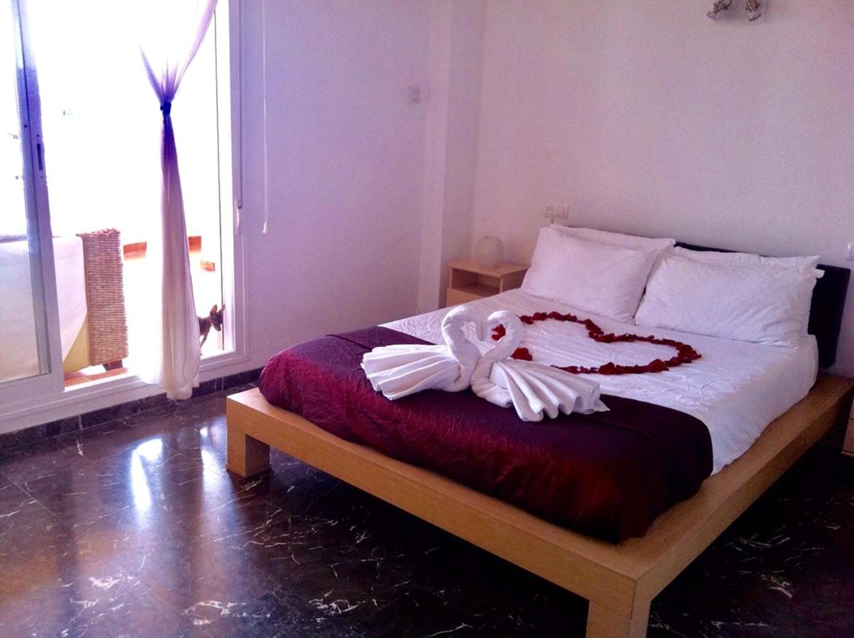 Penthouse with Private Roof terrace and jacuzzi, Fuengirola ...