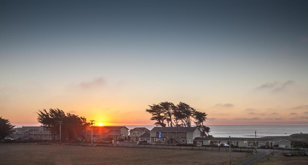 Beachcomber Motel — photo 9