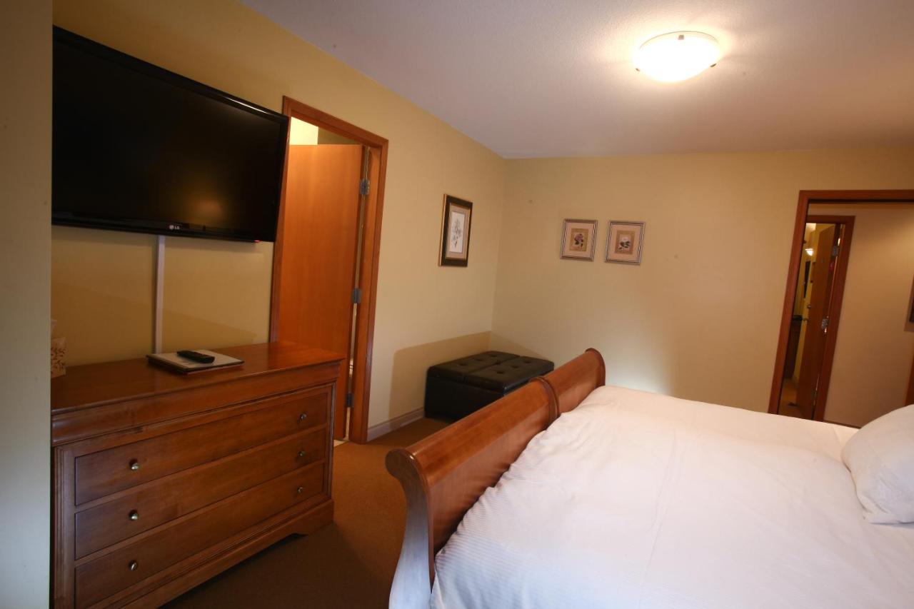 Whistler Alpine Chalet Retreat & Wellness photo