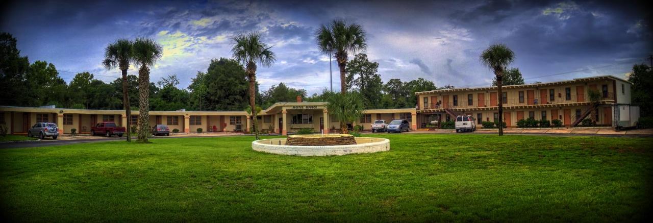 Pine Forest Motel — photo 17