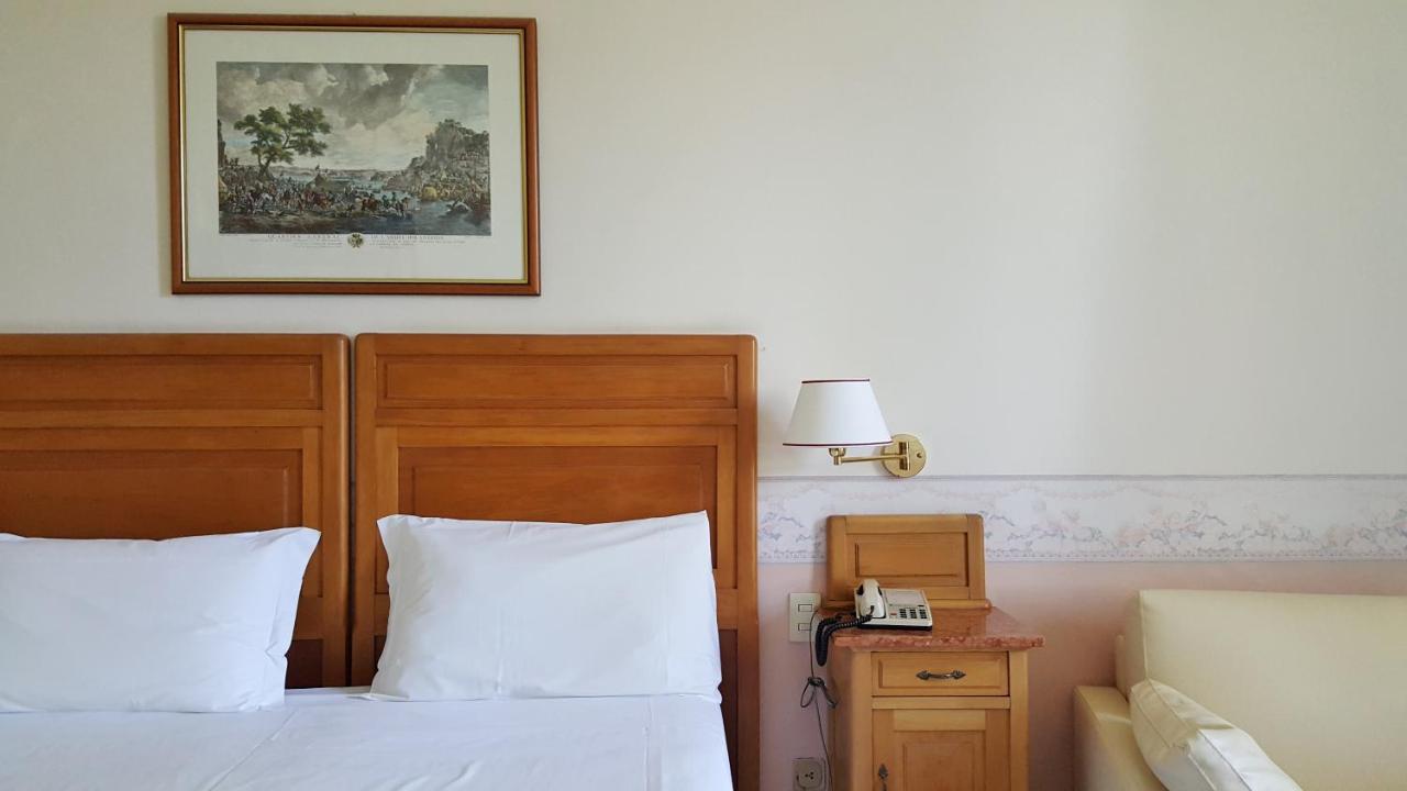 Hotel Roma e Rocca Cavour photo