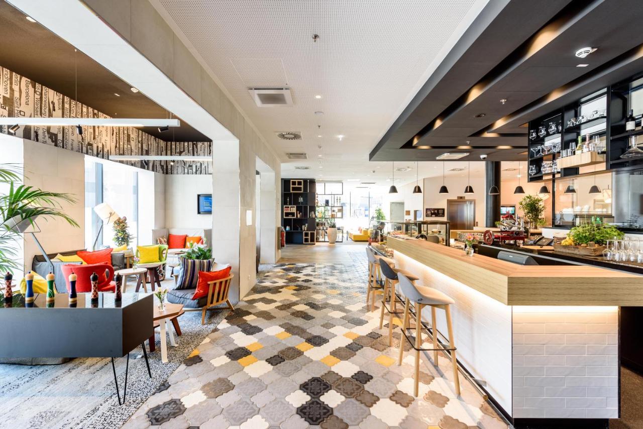 Novotel Wien Hauptbahnhof photo