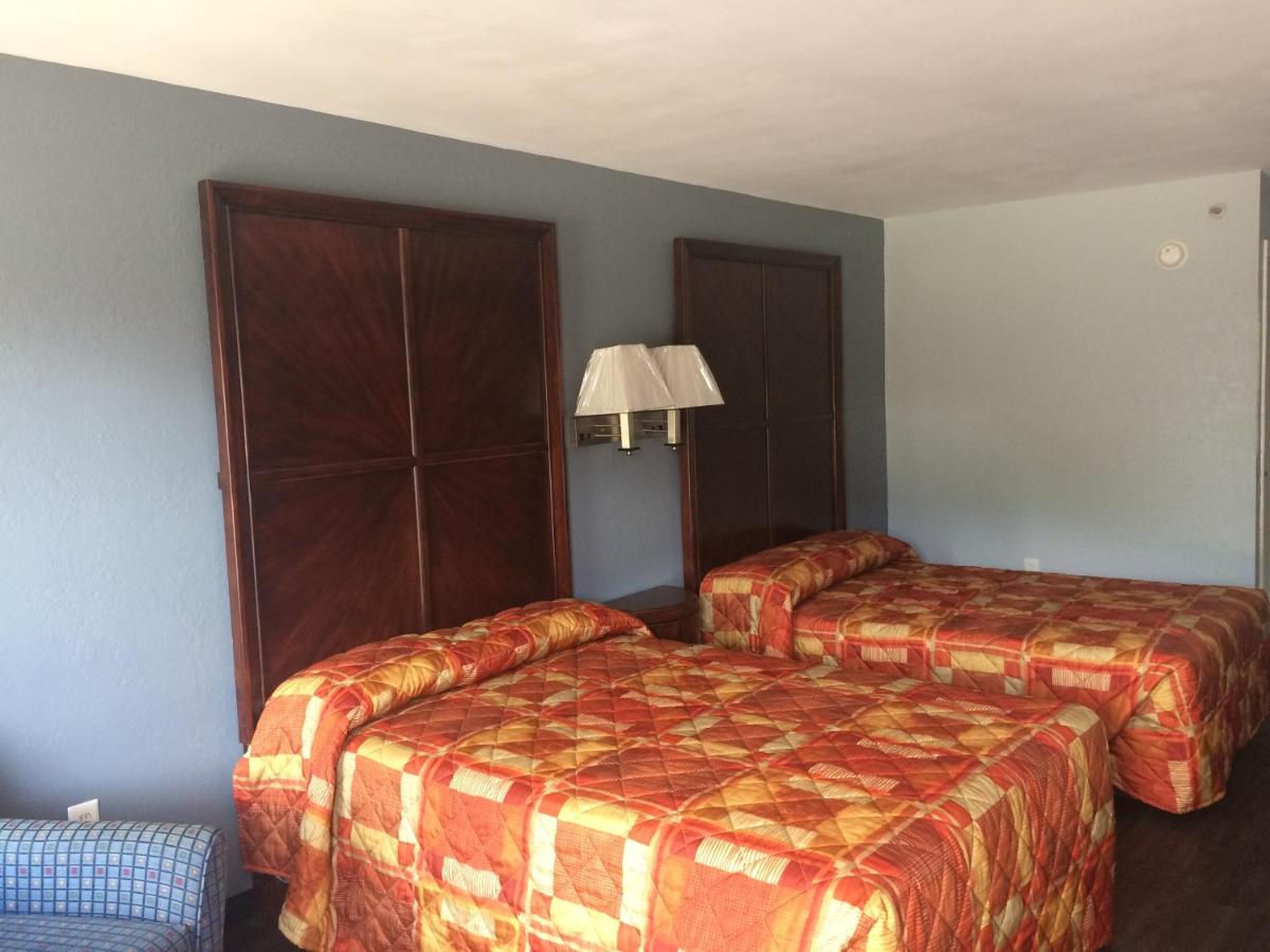 American Inn — photo 13