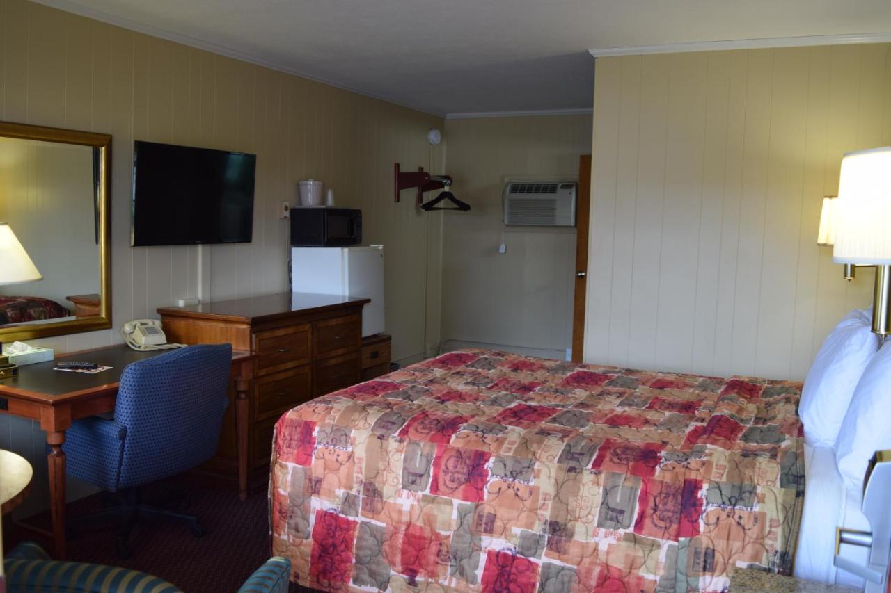 Economy Inn — photo 23