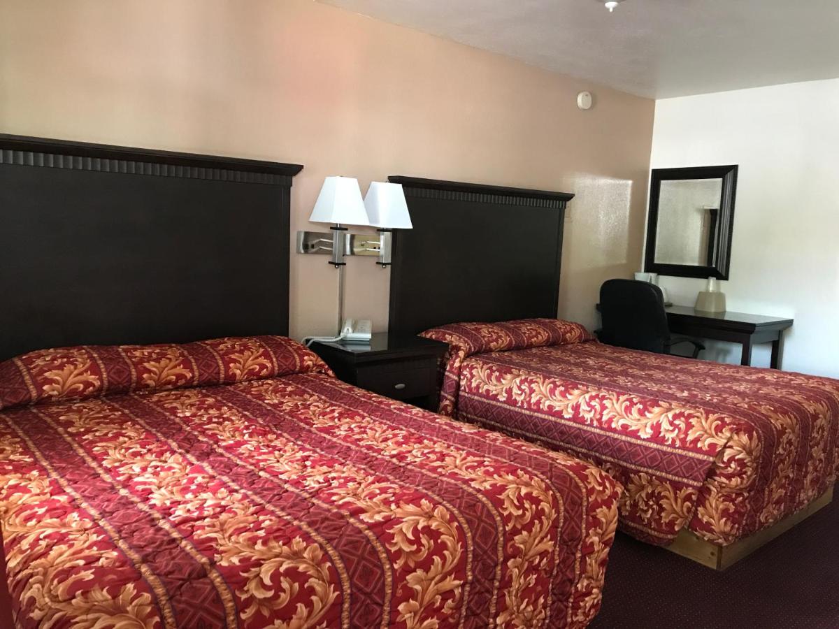 Town House Motel — photo 22