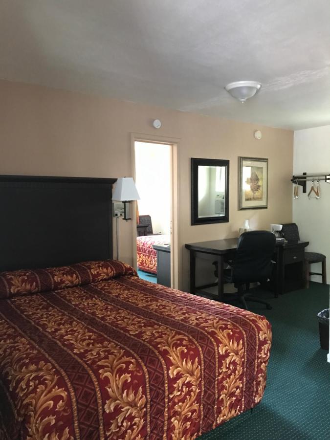 Town House Motel — photo 20