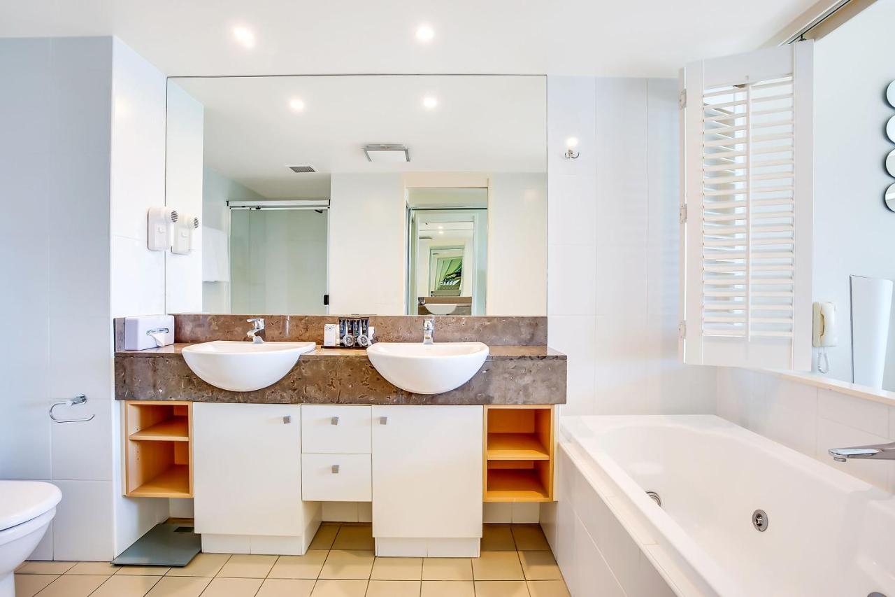 Mantra Broadbeach on the Park photo