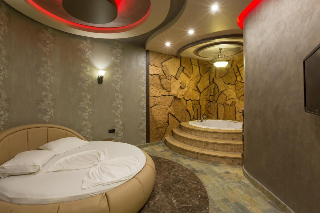 Green Palace Hotel photo