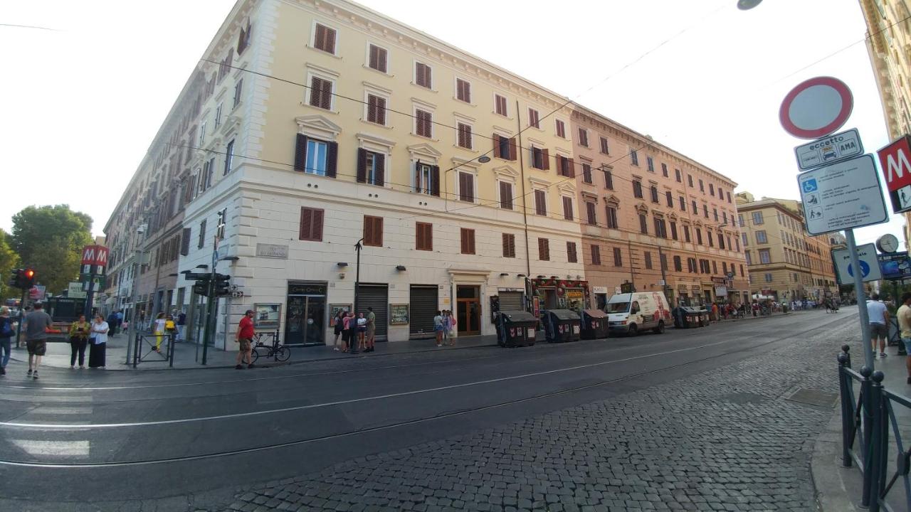 Luca's Vatican Hospitality - 5