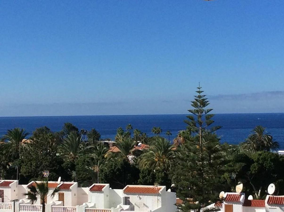 Stay cozy, stylish and with wonderful views, Playa de las ...