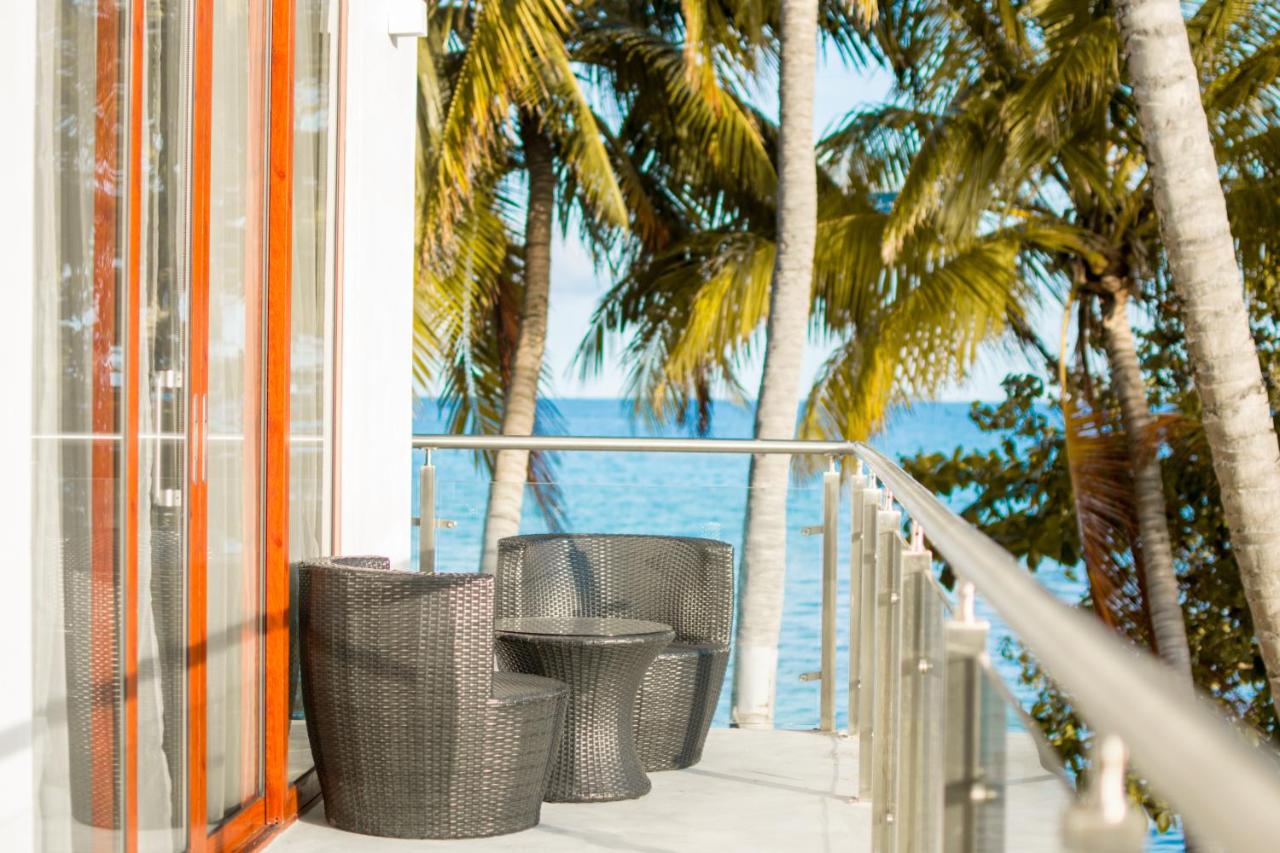 Veli Vilaa Dhiffushi - Beachfront - 3