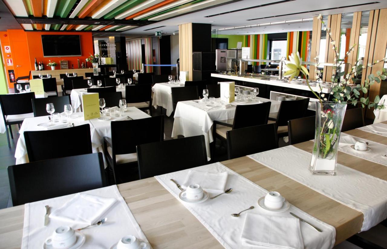 Hotel Metropolis photo