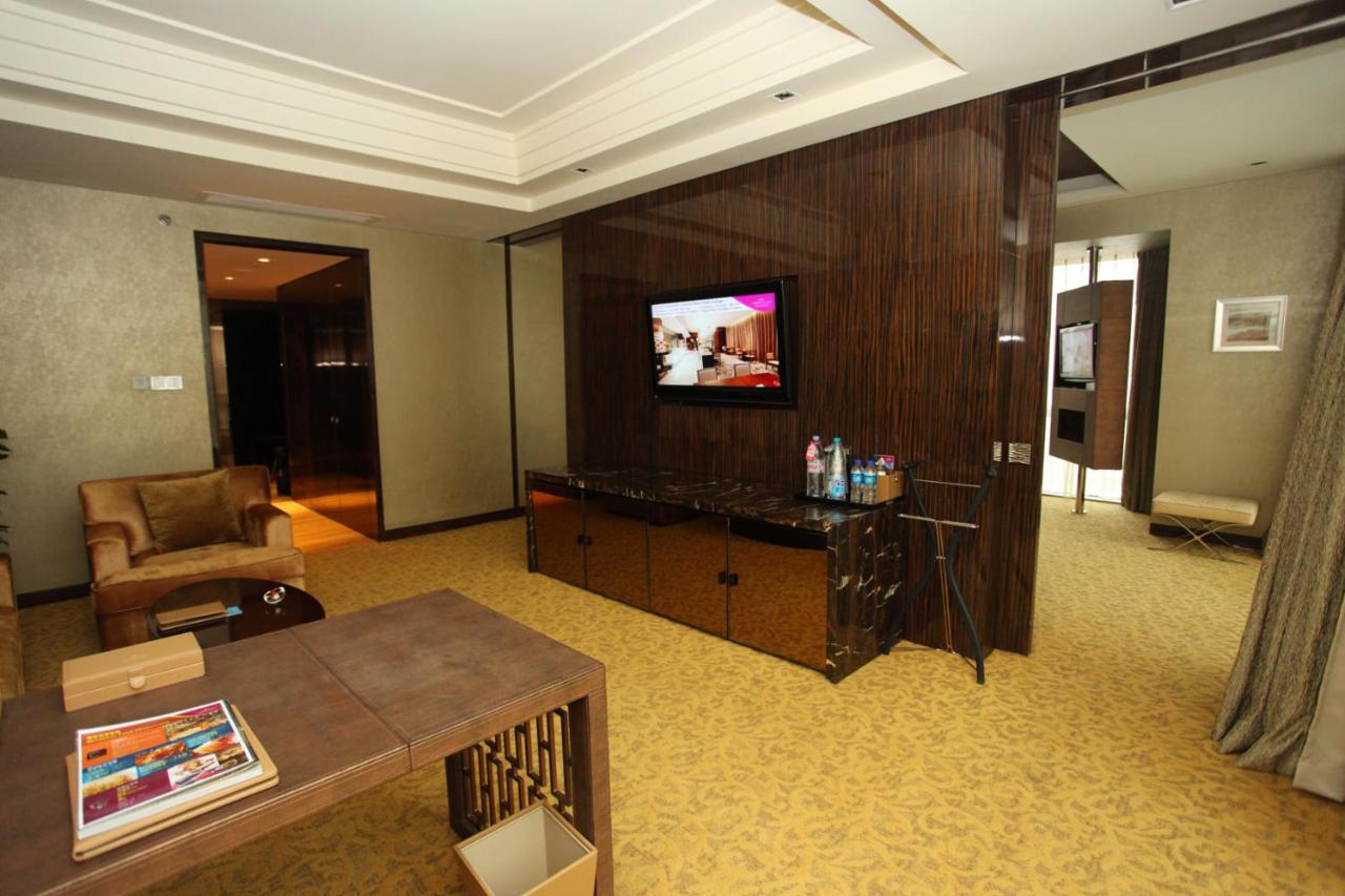 Crowne Plaza Beijing Chaoyang U-Town, an IHG Hotel photo