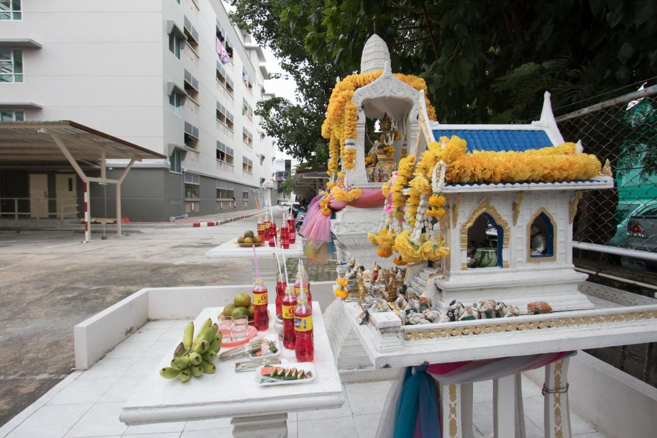 Jr Mansion On Nut Soi 25 - 4