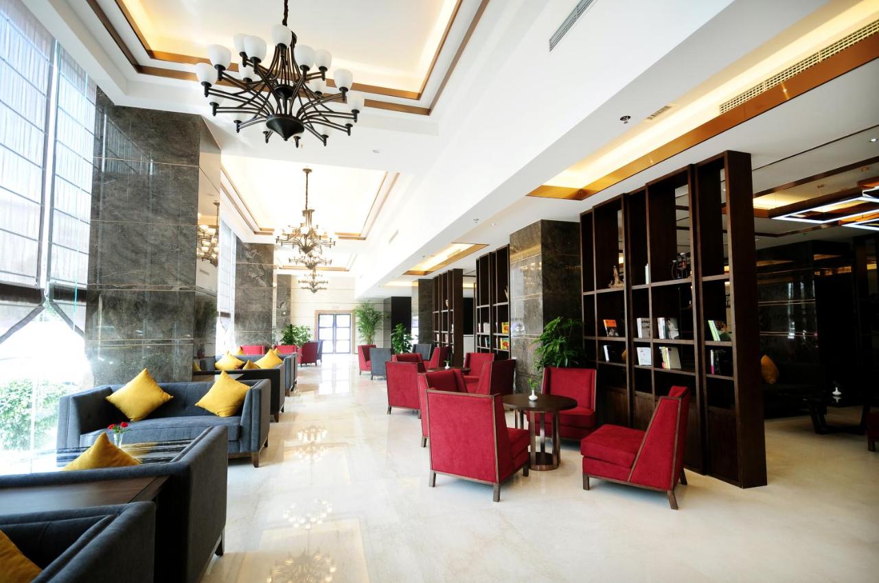 Airport Jianguo Hotel photo