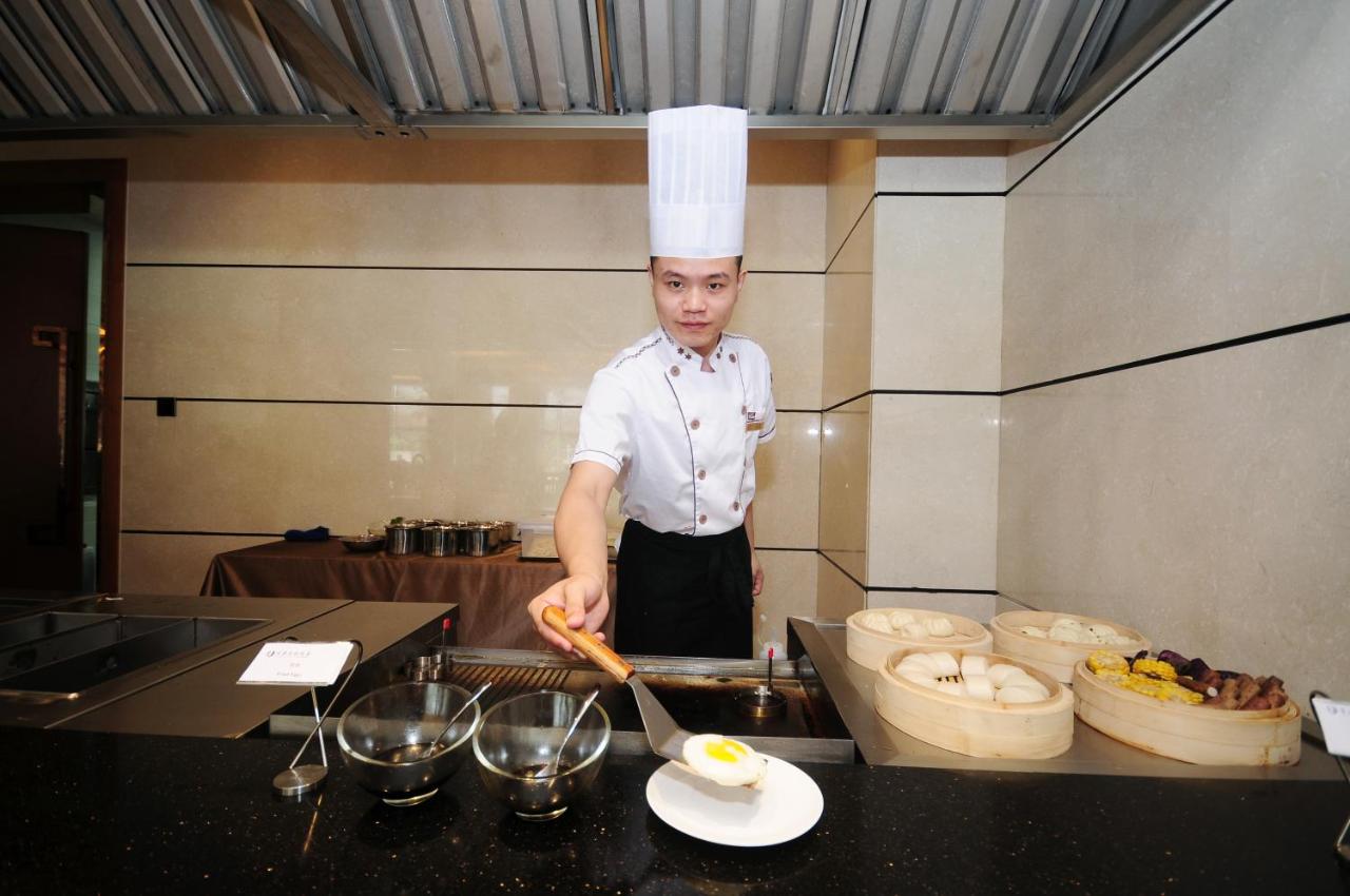 Airport Jianguo Hotel photo
