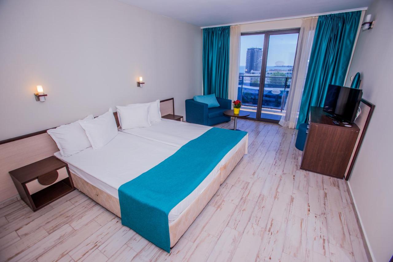 Smartline Meridian Hotel photo