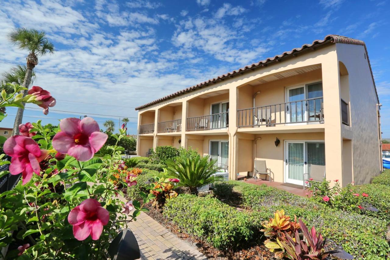 La Fiesta Ocean Inn & Suites — photo 18