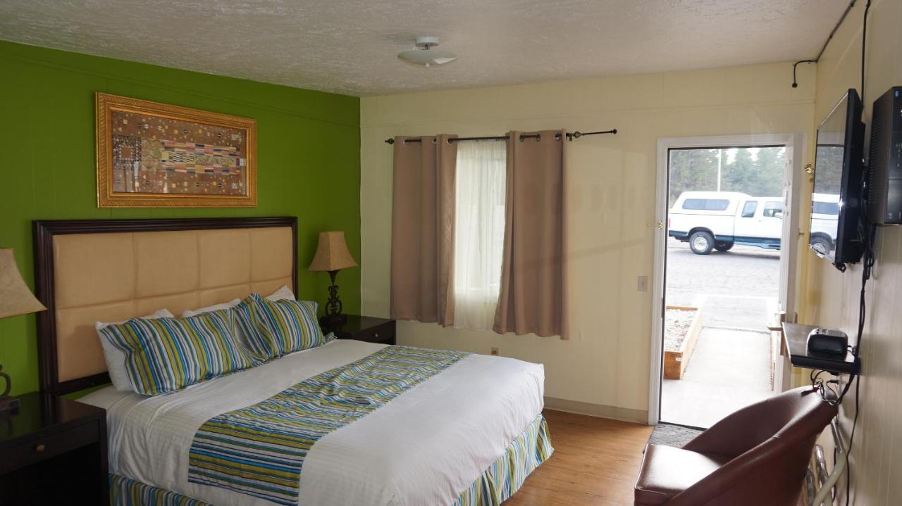 Eagle Crater Lake Inn — photo 5