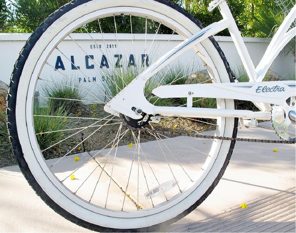 Alcazar Palm Springs — photo 19