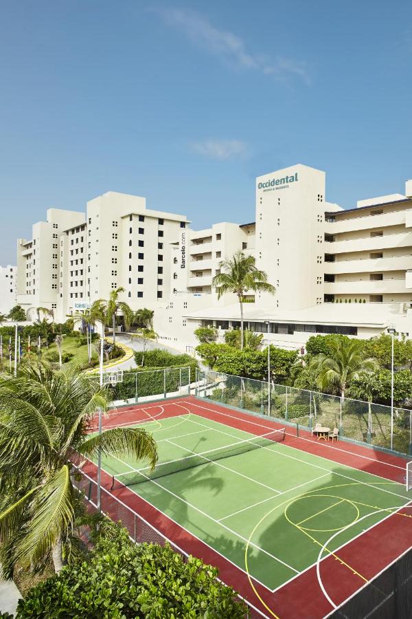 Tennis court: Occidental Tucancún - All Inclusive