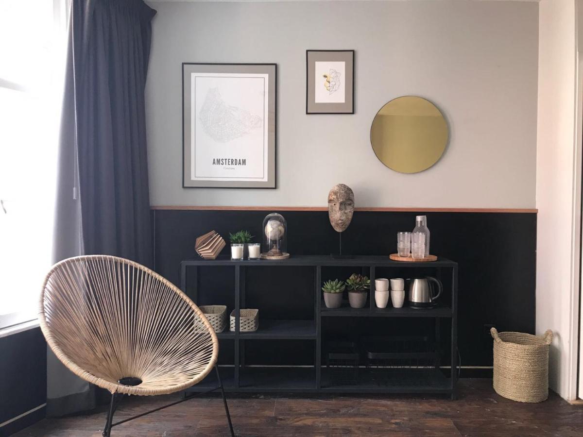 Amsterdam Red Light Bed & Breakfast - 3