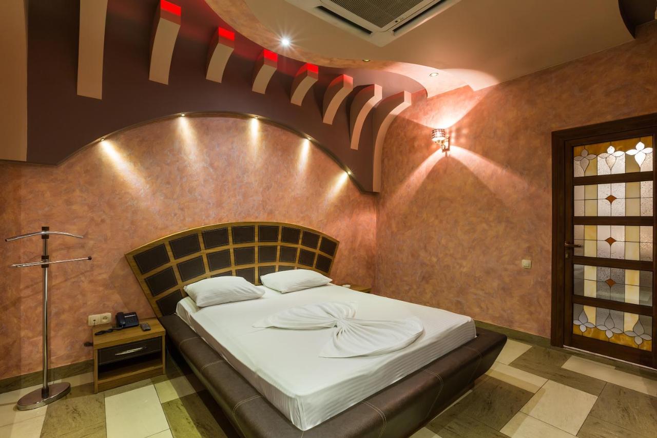 Green Palace Hotel photo