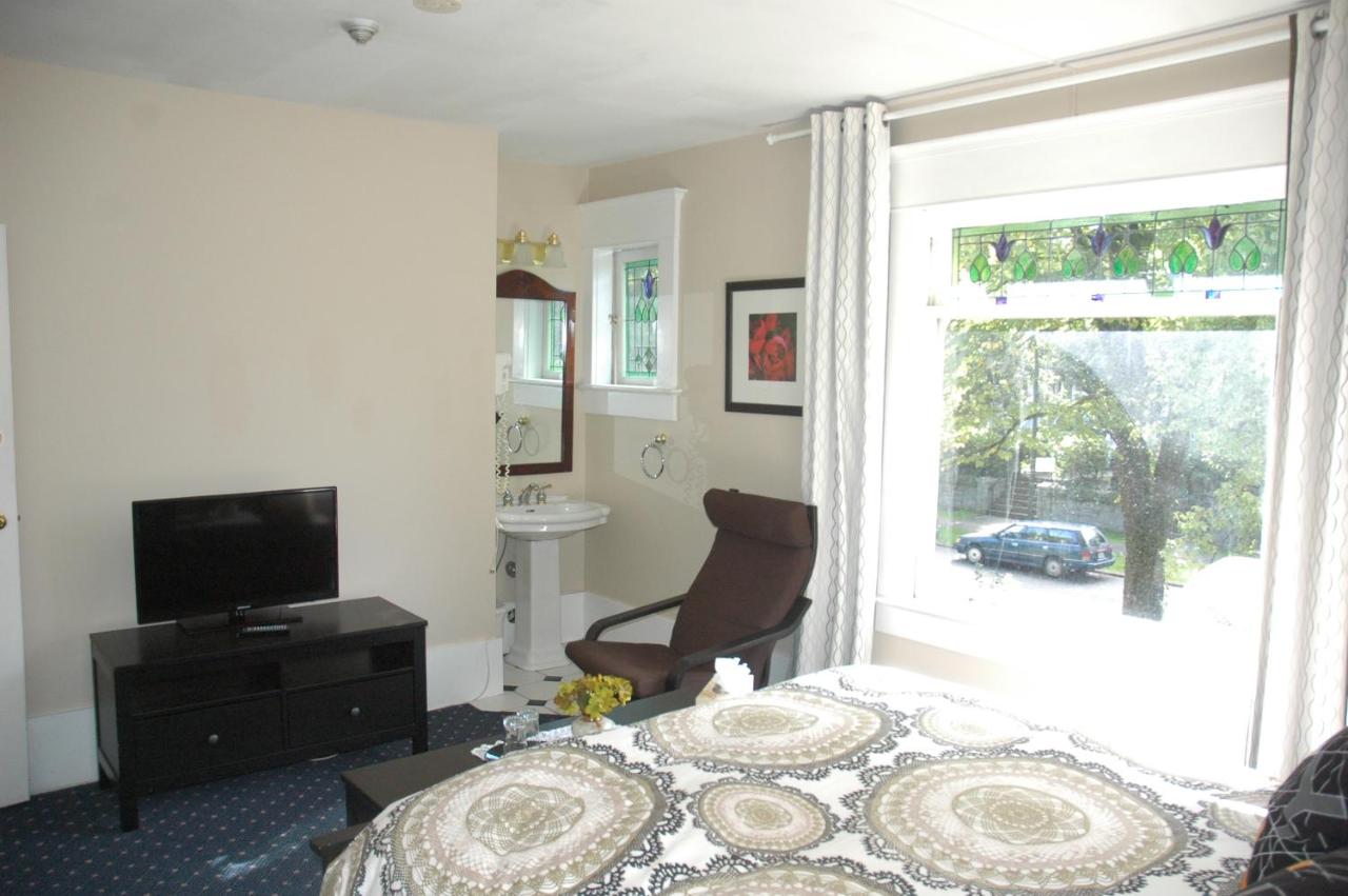 Windsor Guest House photo
