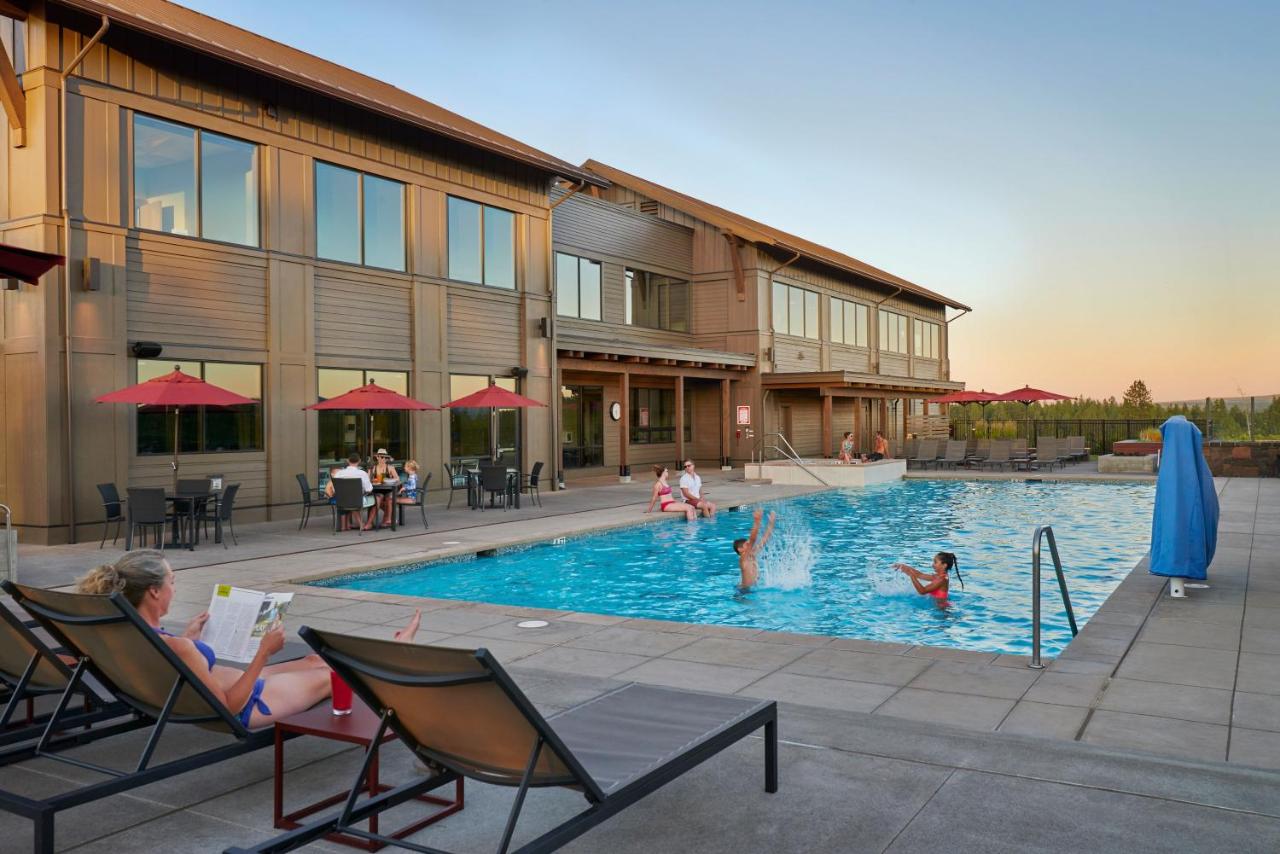 Heated swimming pool: Tetherow Hotel