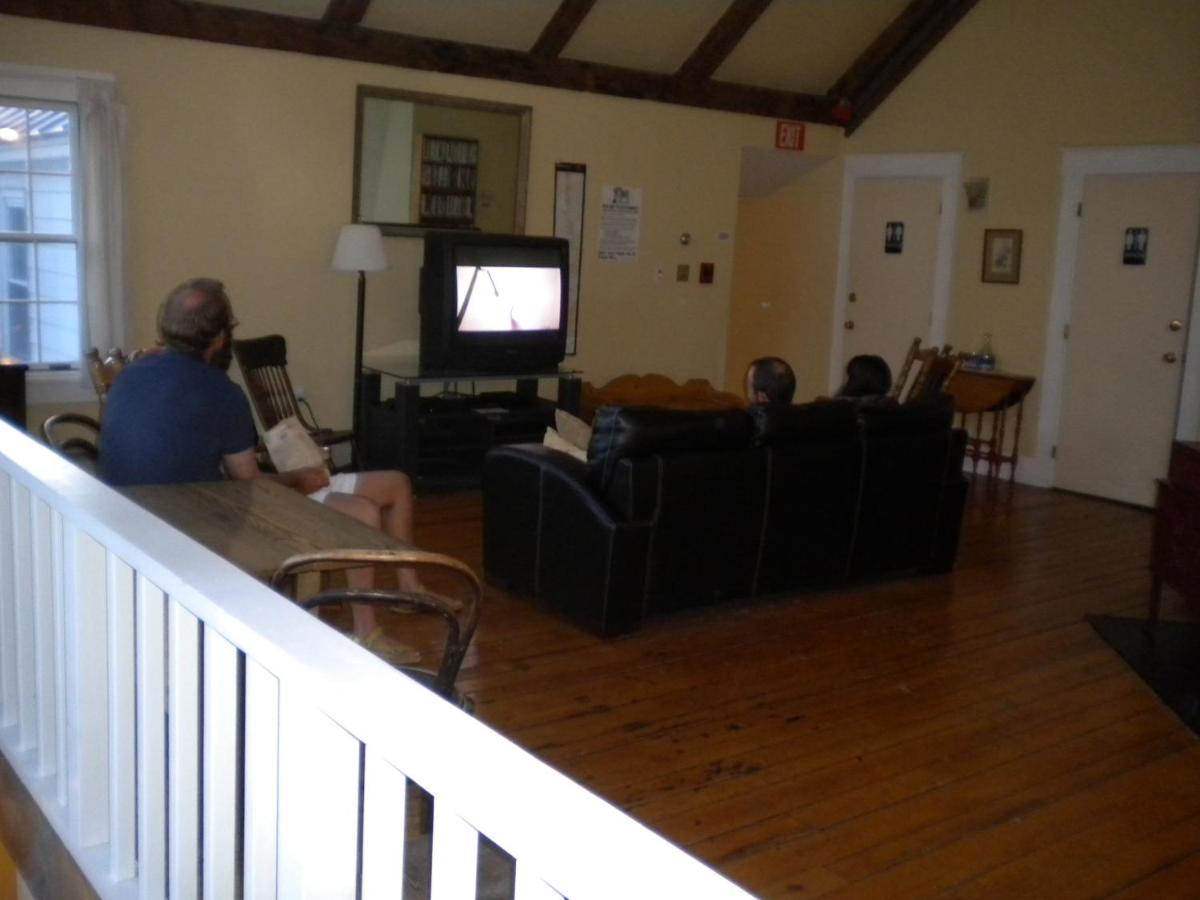The Caratunk House Hiker Hostel — photo 13