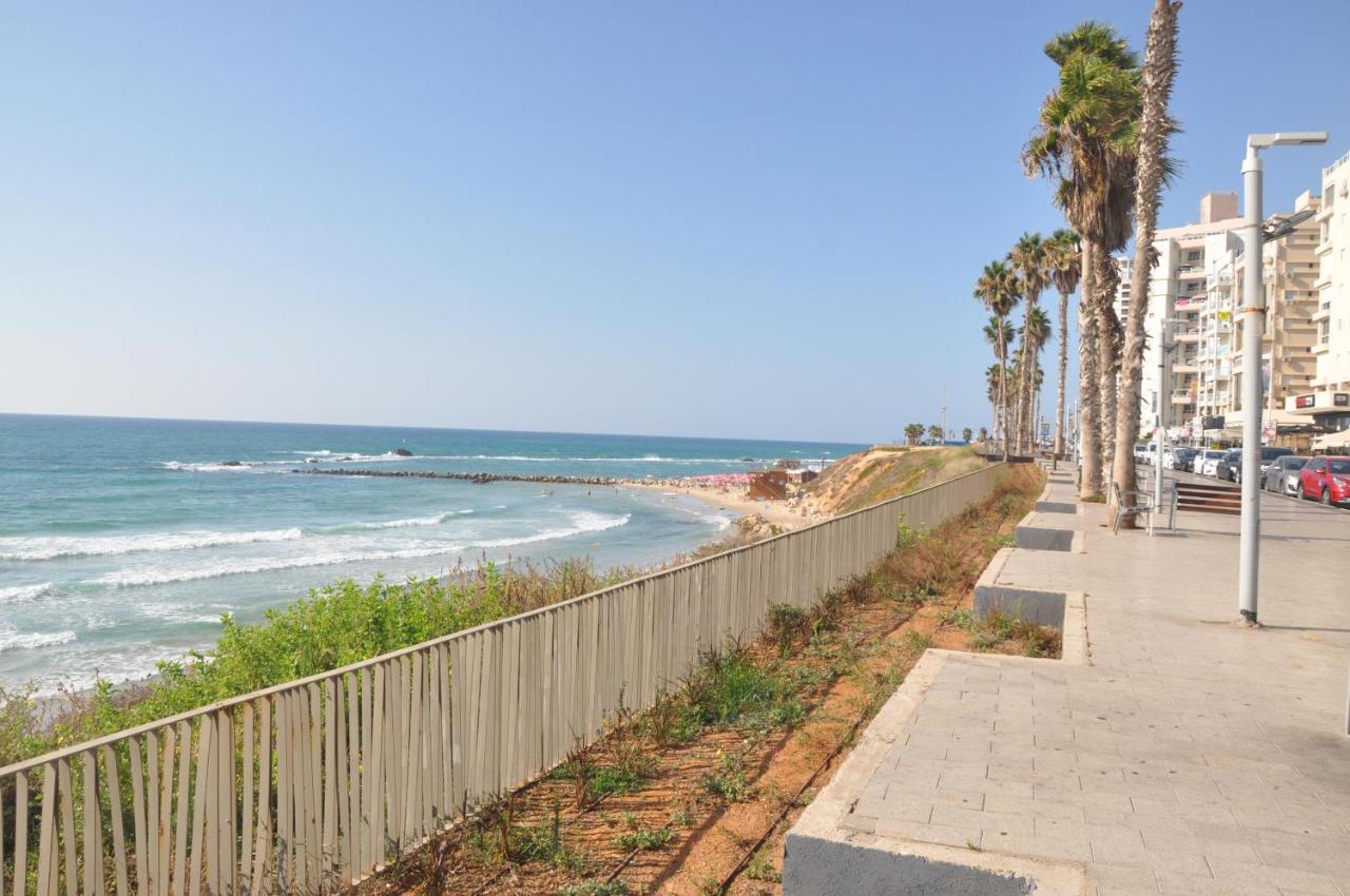 Beach: Hotel Apartment Short Term Tel Aviv Bat Yam 353