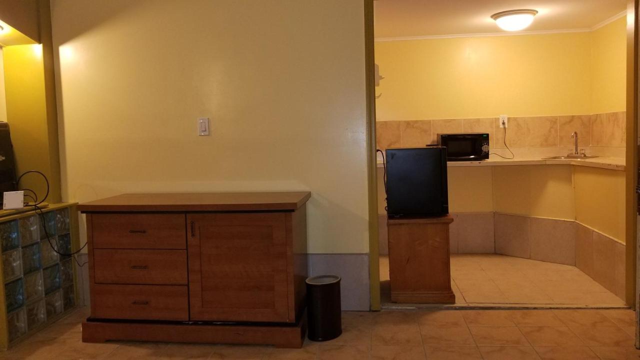 Luxury Inn & Suites — photo 4