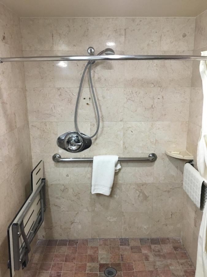 Arbor Inn Monterey — photo 19