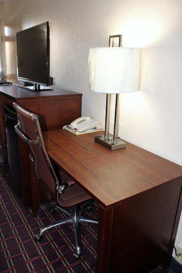 Bluegrass Inn — photo 14