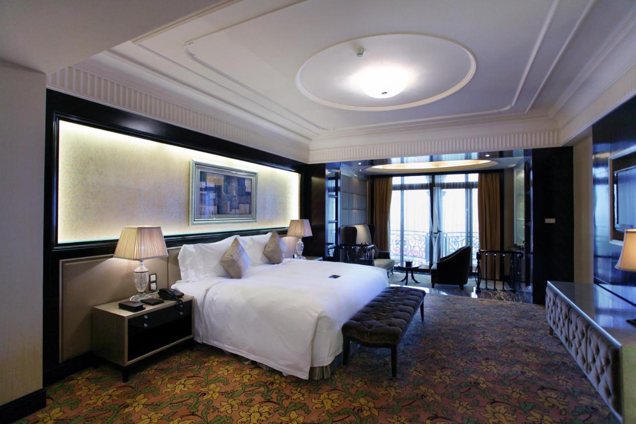 Chateau Star River Pudong Shanghai photo