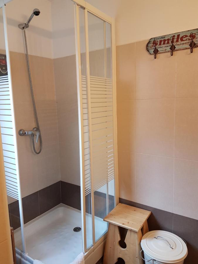 Barri Antic Hostel & Pub photo