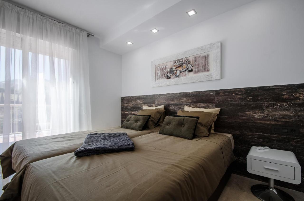 Gorgeous 170 sq.m. penthouse with sea view terraces - 2