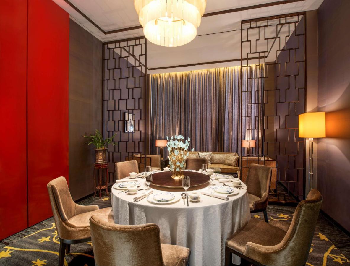 HUALUXE Shanghai Twelve At Hengshan, an IHG Hotel photo