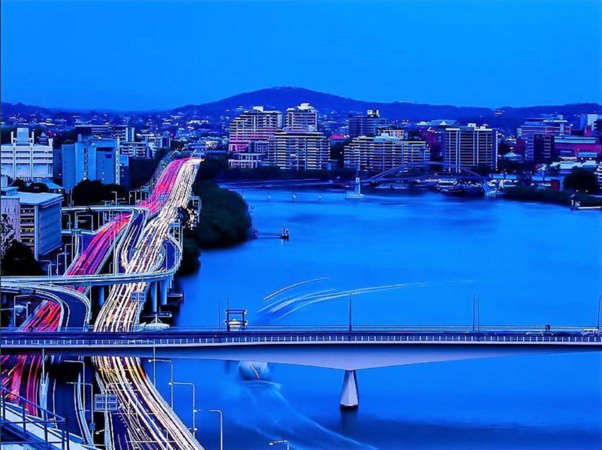 Brisbane City Apartments (Tank St CBD) photo