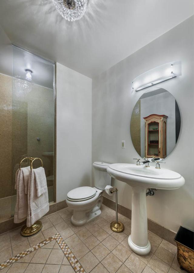 The Inn at 97 Winder — photo 9