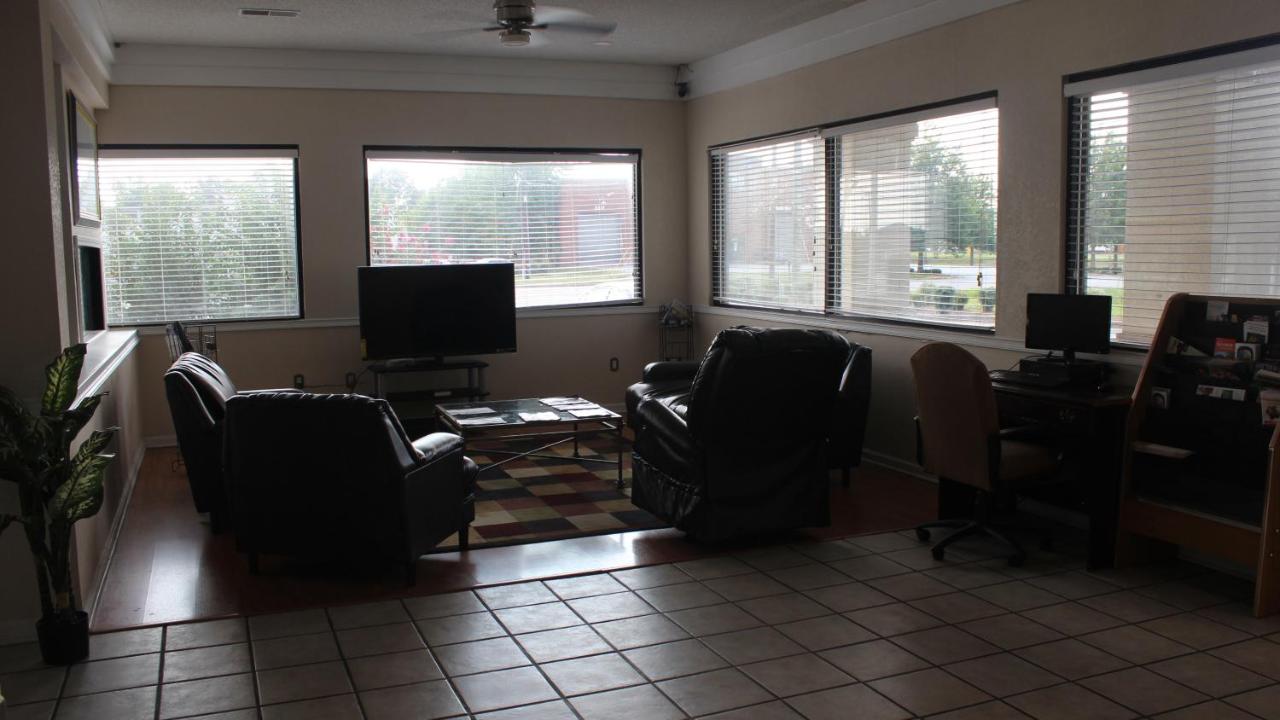 Deerfield Inn & Suites — photo 5