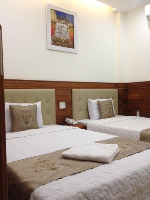 Image: Au Lac Hotel