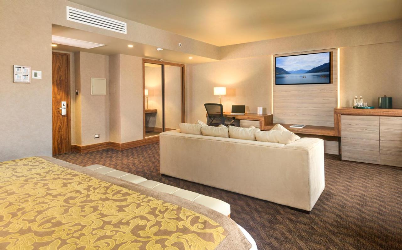 Hotel Regal Pacific Santiago photo